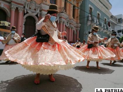 Comerciantes recorrerán bailando por las calles de la ciudad 
/LA PATRIA ARCHIVO 
