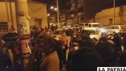 Vecinos denuncian agresiones de las comerciantes 
/ GENTILEZA