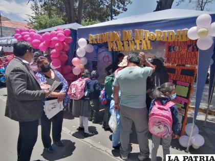 Feria ??Te tuve siempre en mi mente y naciste en mi corazón? 
/LA PATRIA