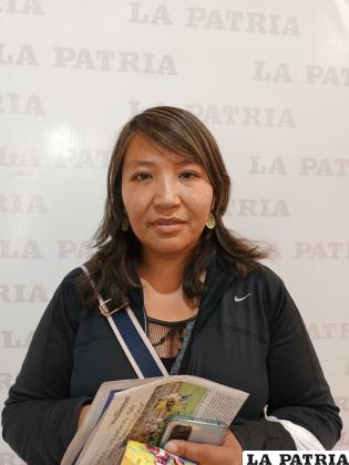 Soledad Arce
??Lo que más me gustó de esta versión de la feria es que llegaron nuevos productos a comparación de otras gestiones; sin embargo, me gustaría ver más empresas relacionadas con la tecnología, también herramientas y empresas que sean mucho más grandes a nivel nacional?. 
