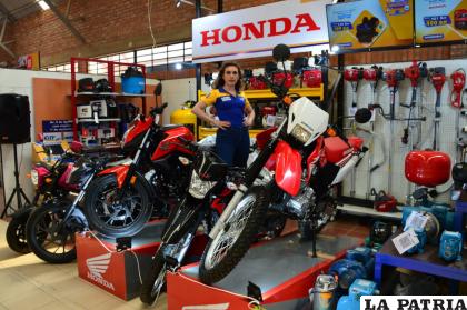 AGSA ofrece cinco modelos de motocicletas en Expoteco /LA PATRIA
