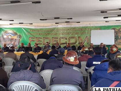 Fedecomin de Oruro fija fecha para movilizaciones /LA PATRIA
