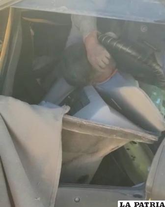 La víctima terminó atrapado entre los fierros de su coche /Policía
