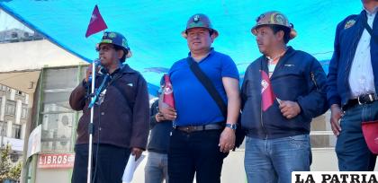Uno de los principales pedidos es la renuncia del ministro de Minería /LA PATRIA
