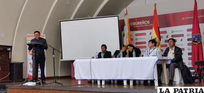 Acto de inauguración del I Encuentro Nacional de Institutos de Formación Artística /LA PATRIA