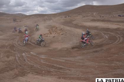 El nacional de motociclismo se deja esperar/LA PATRIA