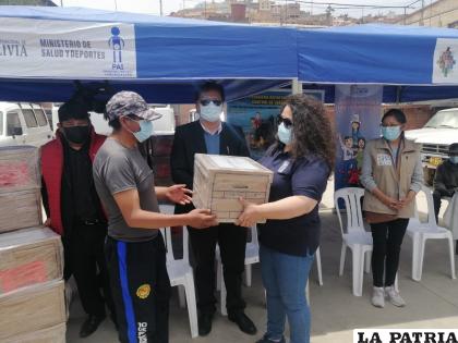 Entrega de canastas de alimentos a pacientes con tuberculosis 
/LA PATRIA
