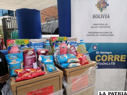 Arroz, azúcar, aceite, lenteja, entres los alimentos entregados a los pacientes /LA PATRIA