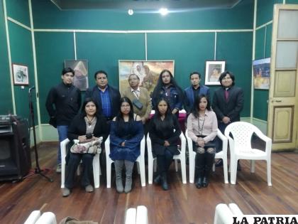 Expositores y representantes artísticos / LA PATRIA 
