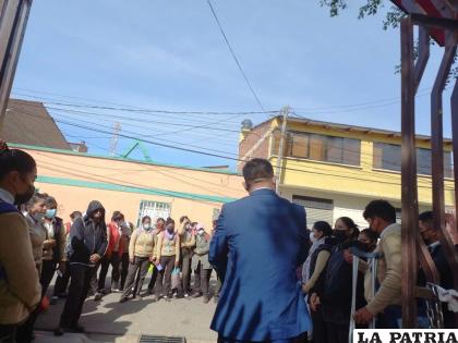 Movilización en puertas del Instituto Superior Cieba /LA PATRIA 
