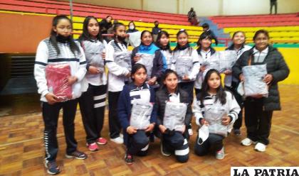 Donato Vásquez representará a Oruro en Básquetbol, natación y tenis de mesa /Sedede
