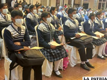 Más de ocho mil bachilleres se promocionarán en la ciudad y los demás municipios / LA PATRIA-ARCHIVO   