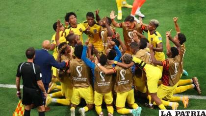 Ecuador definirá su clasificación este martes frente a Senegal 
/infobae.com