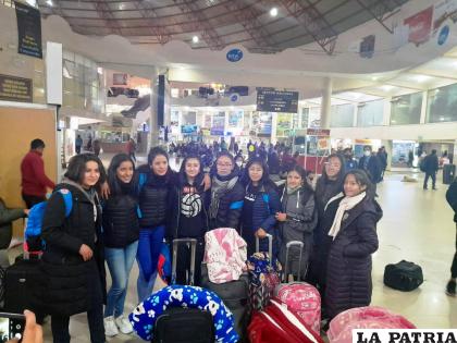 Las damitas con la premisa de hacer una buena campaña /LA PATRIA