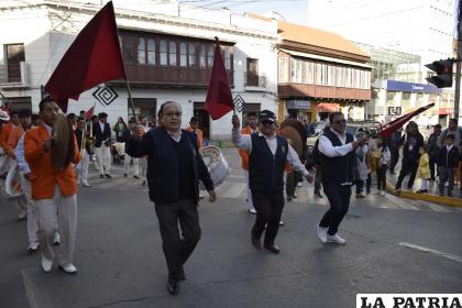 Miembros del Rotary, manteniendo la tradición del ??Orgullo de ser orureño?