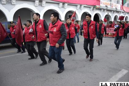 Trabajadores de la gobernación participaron con alegría y entusiasmo