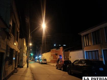 Luces LED serán cambiadas en los cinco distritos de Oruro /LA PATRIA