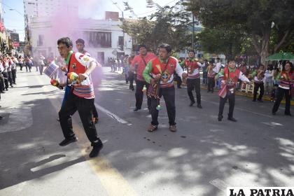Alegre participación de los Zampoñeros Hijos del Pagador 
