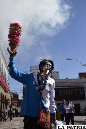 Los Negritos del Pagador con su indumentaria característica 