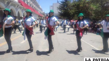 La Tradio alberga a las más bellas de Oruro /LA PATRIA