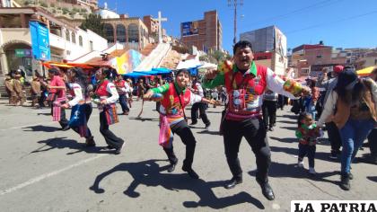 Colorido y alegría en el Primer Convite /LA PATRIA
