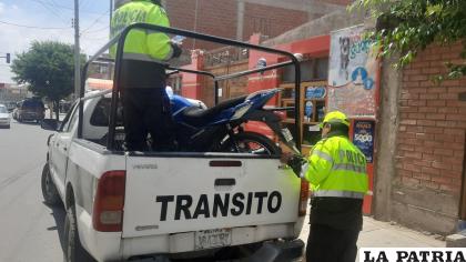 La motocicleta fue remolcada por Tránsito /LA PATRIA