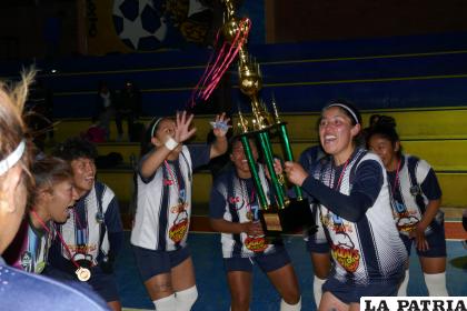 Como están las cosas, Urus 2000 no participará en el certamen nacional de futsal /LA PATRIA
