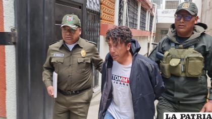 Por seguridad el sindicado fue trasladado a San Pedro donde aguardara una audiencia cautelar /Emilio Castillo