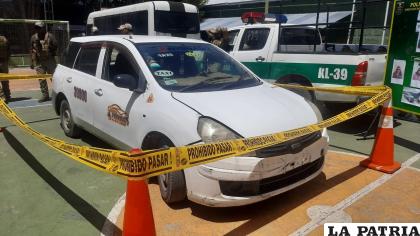 El coche de los implicados fue secuestrado para fines investigativos /Emilio Castillo