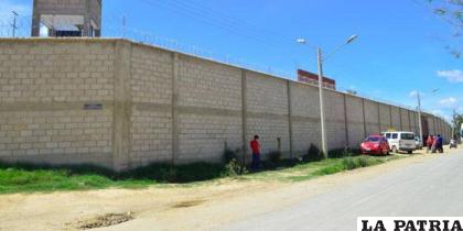 Reo acusado de violación apareció muerto al interior del penal de Morros Blancos /RRSS
