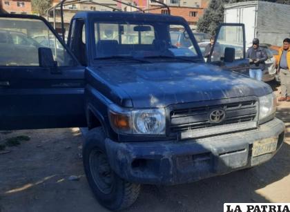 El chofer de la EMH fue descubierto llevando sacos de mineral robado en un coche /Cortesía
