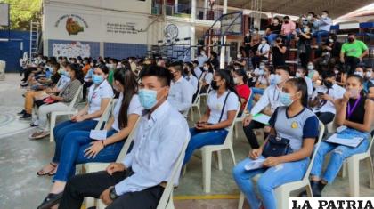 Estudiantes de sexto de secundaria recibirán sus diplomas desde el 8 de diciembre/ABI
