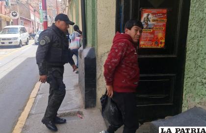 El sujeto fue aprehendido y conducido a dependencias de la Felcc /Emilio Castillo