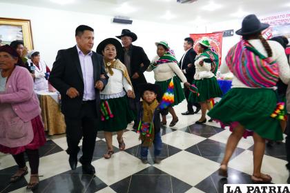 Comunarios de Huancané demostraron parte de su cultura y gastronomía /LA PATRIA