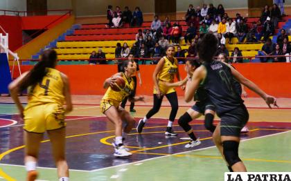 Carl A-Z tiene como objetivo lograr el tricampeonato de la Libofem /LA PATRIA