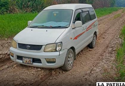 El ahora occiso fue hallado sin vida dentro su coche /Fiscalía