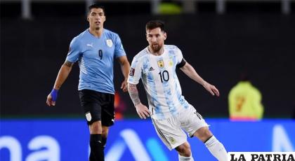 Argentina - Uruguay, partido en el que se reencontrarán Suárez y Messi /LA PATRIA