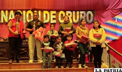 La delegación orureña recibió el apoyo de la Gobernación de Oruro /Sedede