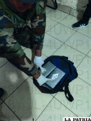 La droga encontrada en su mochila /Cortesía 
