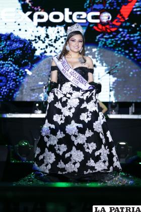 ANGELA CARLA GIMENEZ VALDEZ