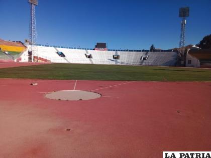 El estadio ??Bermúdez? necesita de mucha inversión para su refacción total /LA PATRIA
