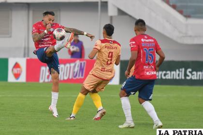 El torneo podría paralizarse si estas deudas no son honradas /APG