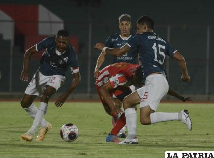Tomayapo sueña con llegar a la copa Sudamericana /APG
