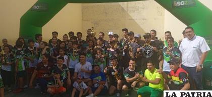 El squash va seleccionando al equipo Bolivia con miras a los Bolivarianos /LA PATRIA
