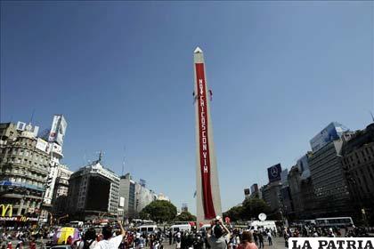 En el Obelisco de Buenos Aires también conmemoraron el Día Mundial de la Lucha Contra el Sida