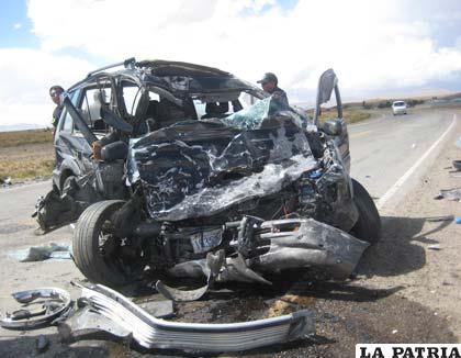 El vehículo del conductor protagonista del accidente quedó completamente destrozado
