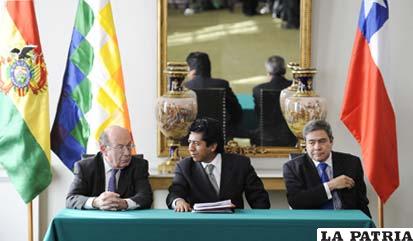 Bolivia y Chile firman un acuerdo acerca de las fronteras