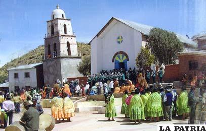 Pobladores del cantón de Belén de Choquecota celebran 50 años de desarrollo regional