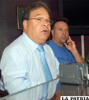 Presidente de Aurora, Rodolfo Acevedo