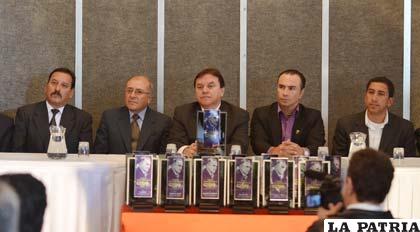 Dirigentes del CPDB en el acto celebrado ayer en La Paz